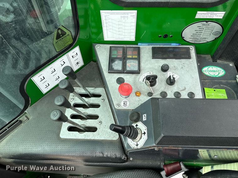 image for item EJ4681 2016 CombiLift C8000 forklift