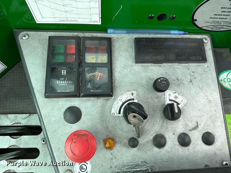 image for item EJ4681 2016 CombiLift C8000 forklift