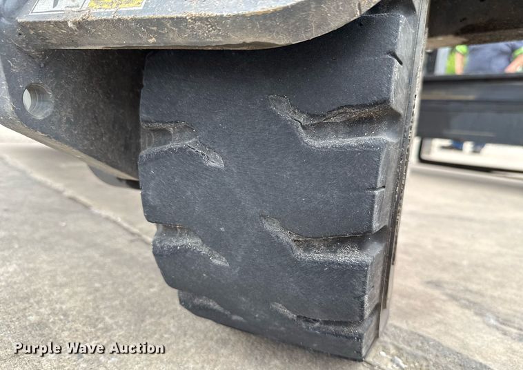 image for item EJ4681 2016 CombiLift C8000 forklift