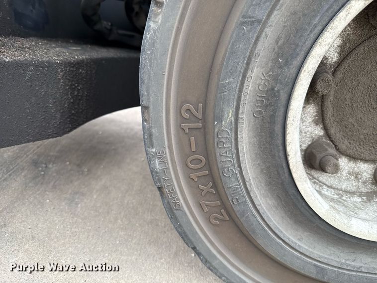 image for item EJ4681 2016 CombiLift C8000 forklift