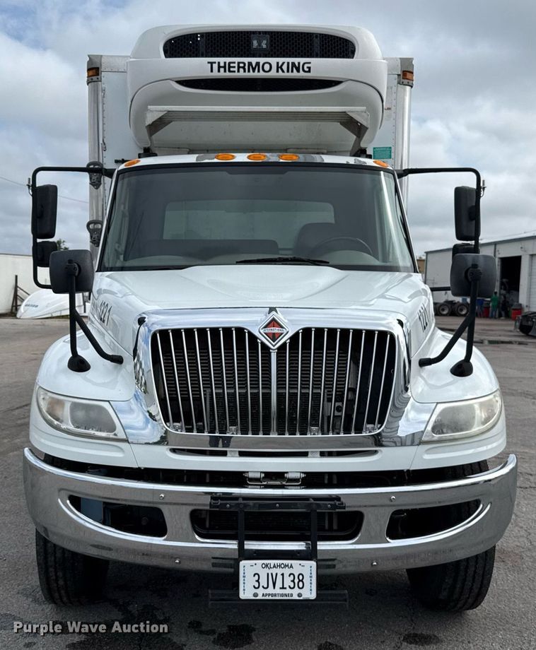 image for item EJ4683 2018 International 4300 SBA refrigerated truck