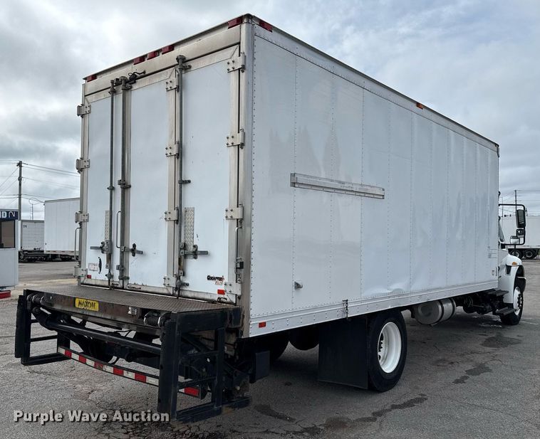 image for item EJ4683 2018 International 4300 SBA refrigerated truck