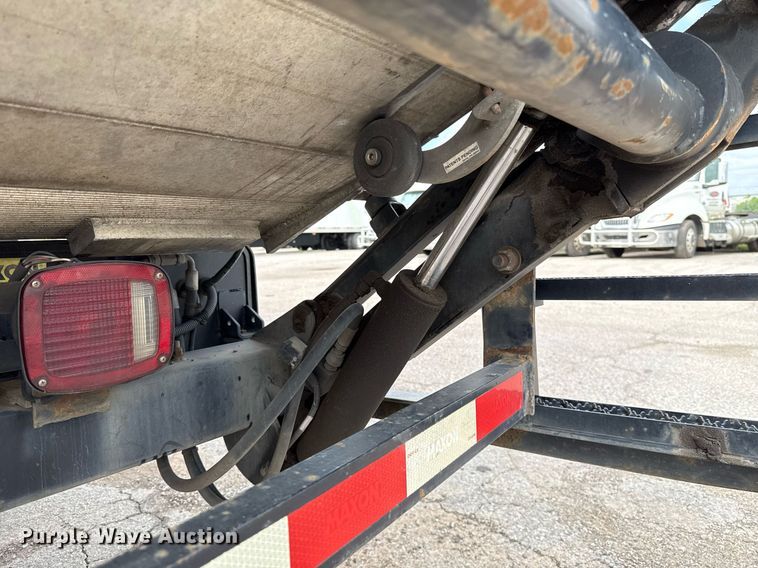 image for item EJ4683 2018 International 4300 SBA refrigerated truck