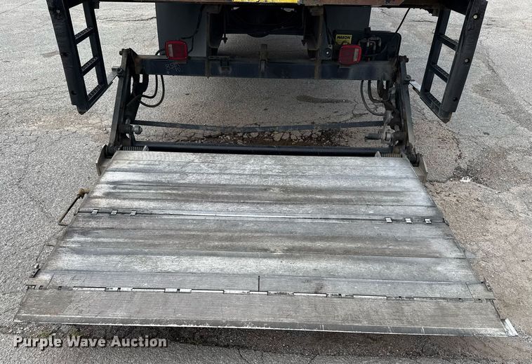 image for item EJ4683 2018 International 4300 SBA refrigerated truck