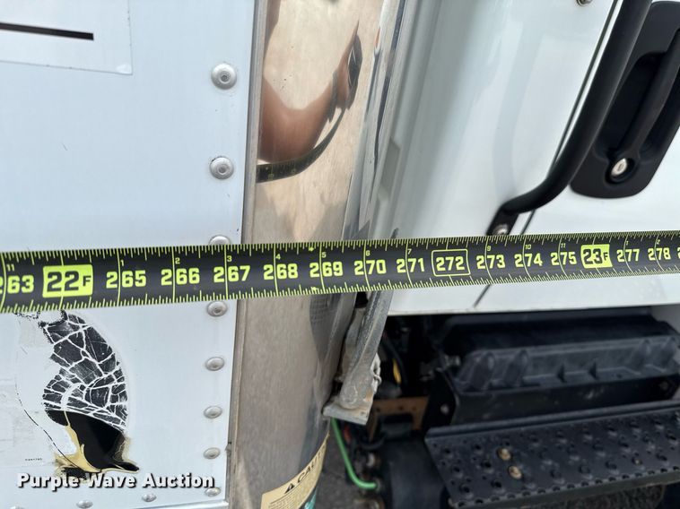 image for item EJ4683 2018 International 4300 SBA refrigerated truck