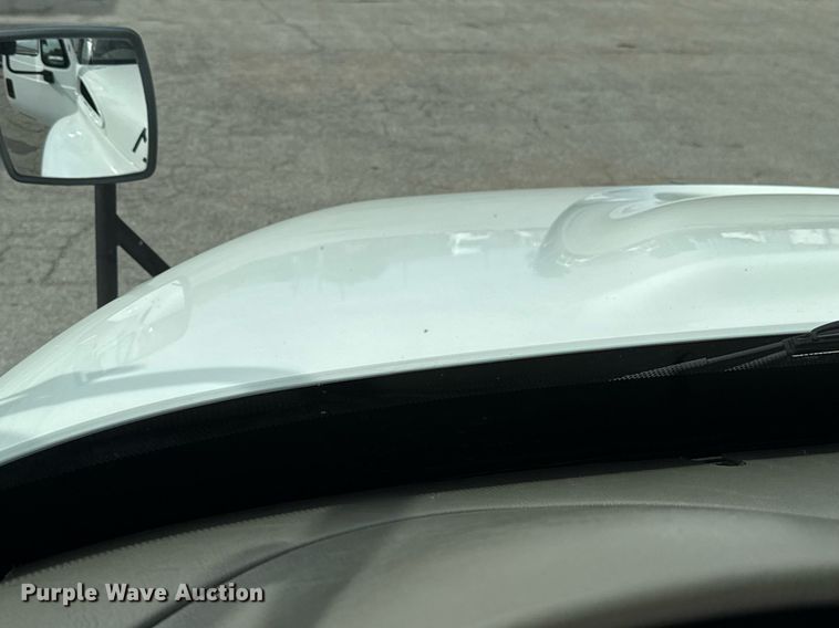 image for item EJ4683 2018 International 4300 SBA refrigerated truck