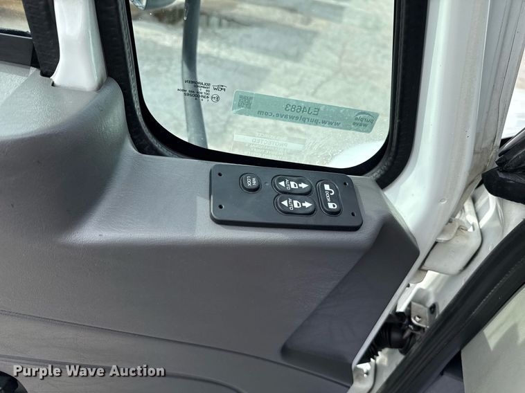 image for item EJ4683 2018 International 4300 SBA refrigerated truck