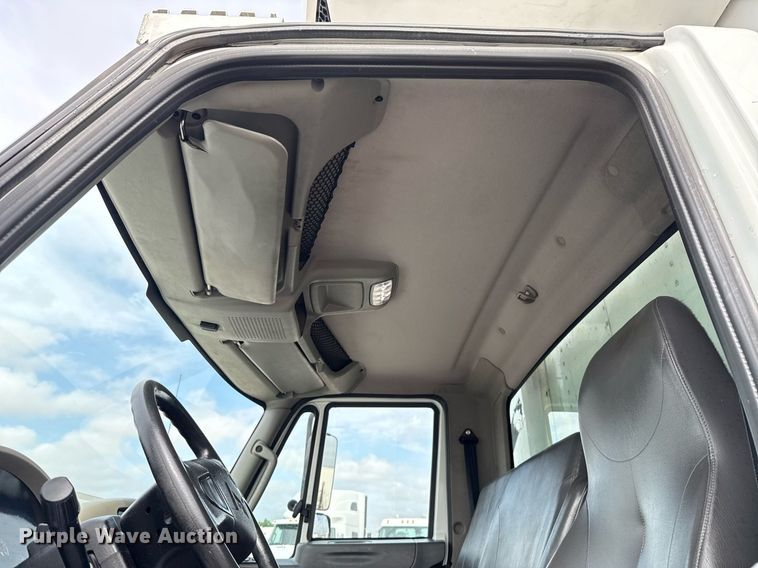 image for item EJ4683 2018 International 4300 SBA refrigerated truck