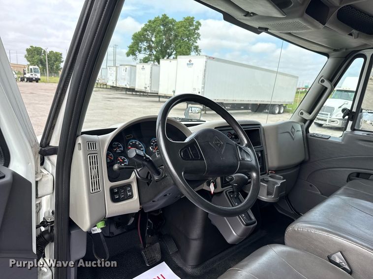 image for item EJ4683 2018 International 4300 SBA refrigerated truck