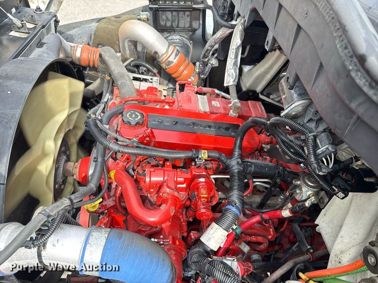 image for item EJ4683 2018 International 4300 SBA refrigerated truck