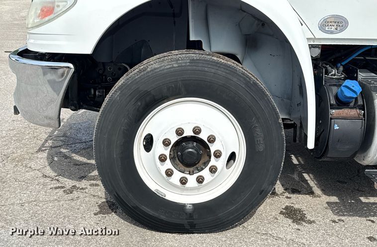 image for item EJ4683 2018 International 4300 SBA refrigerated truck