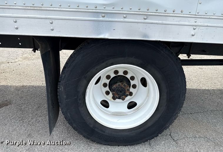 image for item EJ4683 2018 International 4300 SBA refrigerated truck