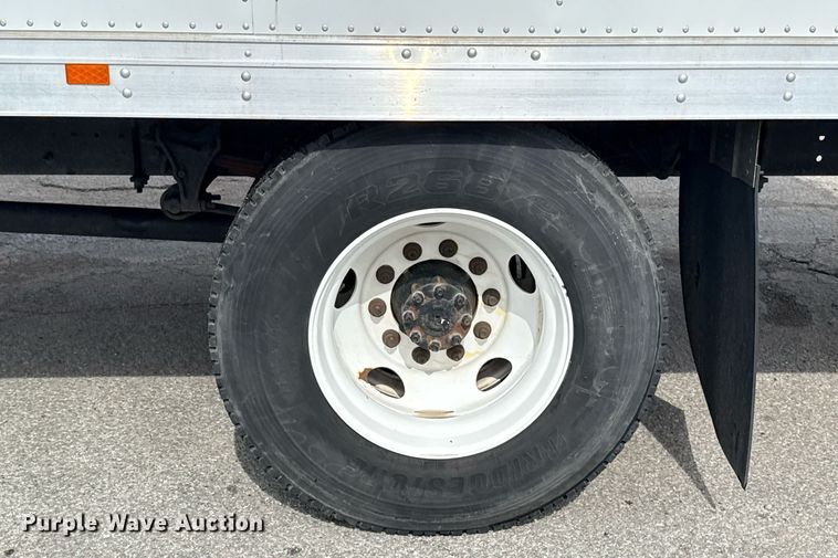 image for item EJ4683 2018 International 4300 SBA refrigerated truck