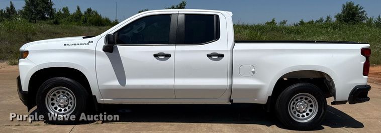 image for item EJ4687 2019 Chevrolet Silverado 1500 Double Cab pickup truck