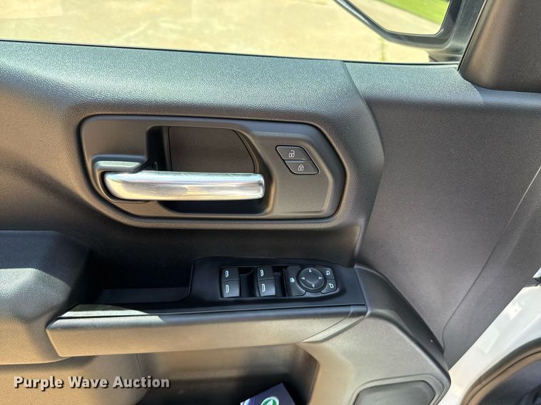 image for item EJ4687 2019 Chevrolet Silverado 1500 Double Cab pickup truck