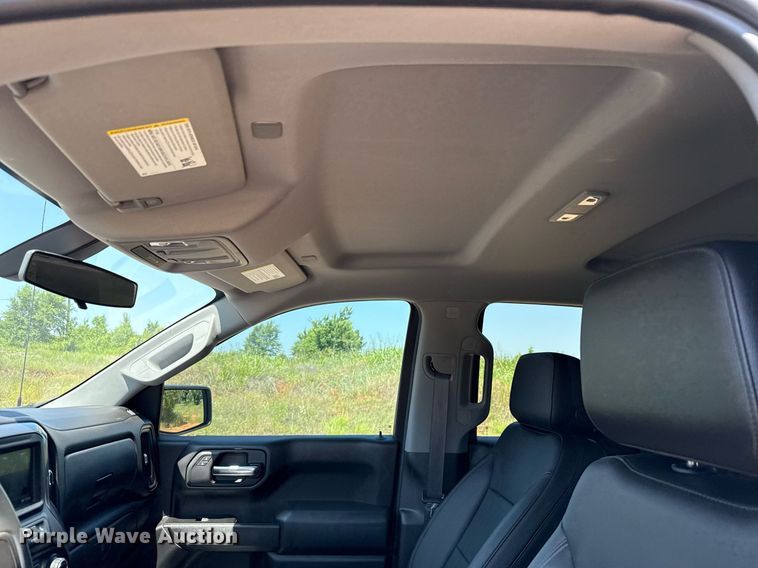 image for item EJ4687 2019 Chevrolet Silverado 1500 Double Cab pickup truck