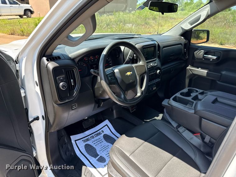 image for item EJ4687 2019 Chevrolet Silverado 1500 Double Cab pickup truck