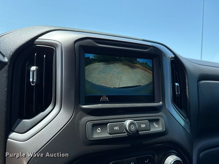 image for item EJ4687 2019 Chevrolet Silverado 1500 Double Cab pickup truck