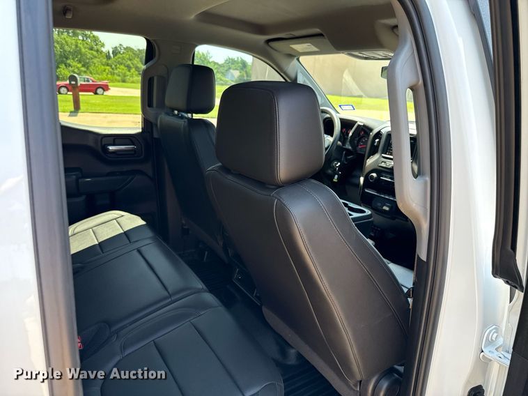 image for item EJ4687 2019 Chevrolet Silverado 1500 Double Cab pickup truck