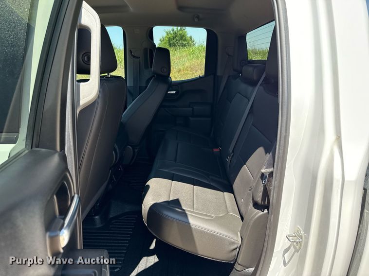 image for item EJ4687 2019 Chevrolet Silverado 1500 Double Cab pickup truck