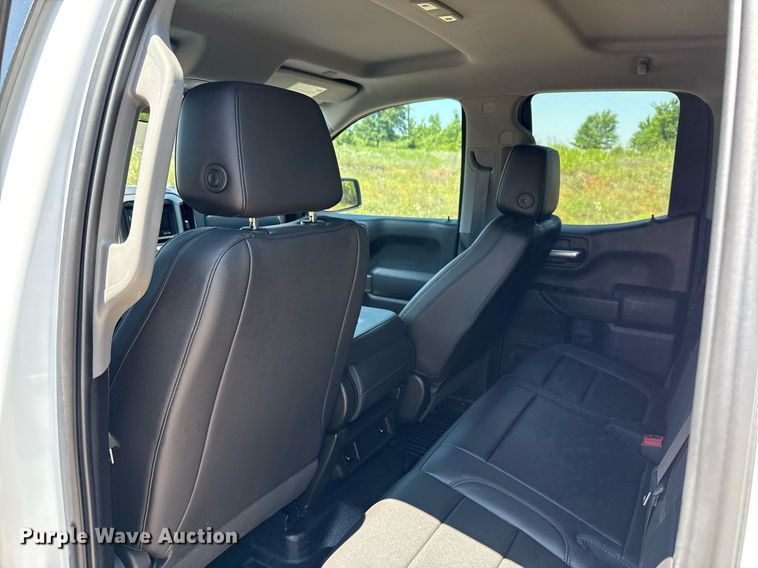 image for item EJ4687 2019 Chevrolet Silverado 1500 Double Cab pickup truck