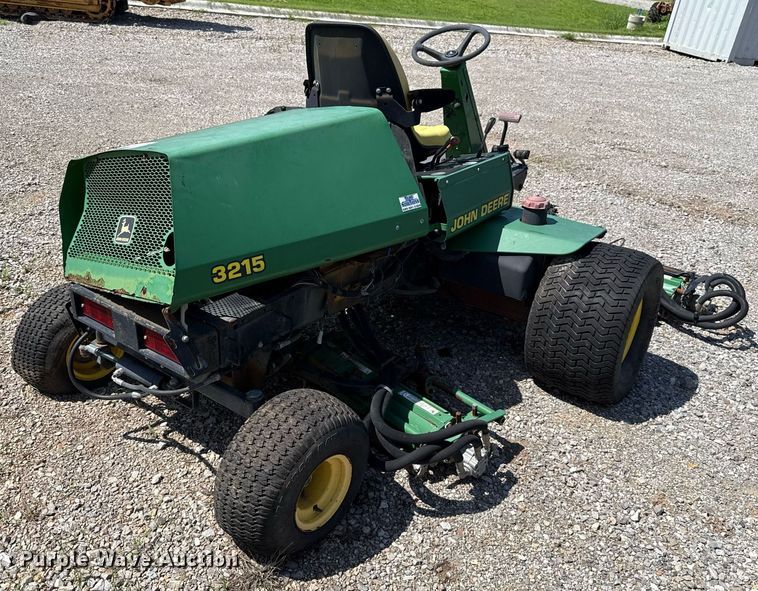 image for item EJ4728 John Deere 3215A reel mower