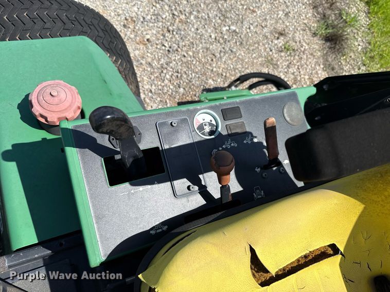 image for item EJ4728 John Deere 3215A reel mower