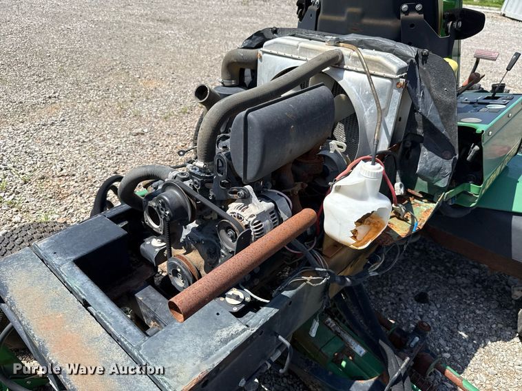 image for item EJ4728 John Deere 3215A reel mower