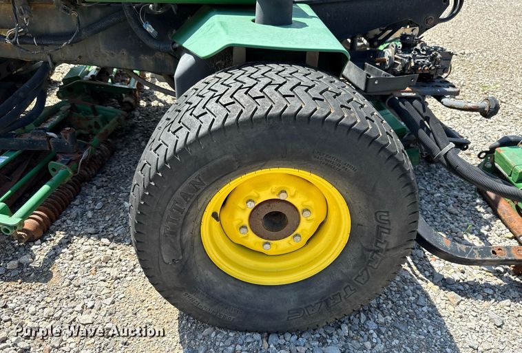 image for item EJ4728 John Deere 3215A reel mower