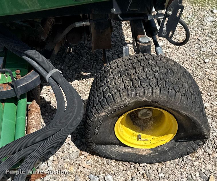 image for item EJ4728 John Deere 3215A reel mower