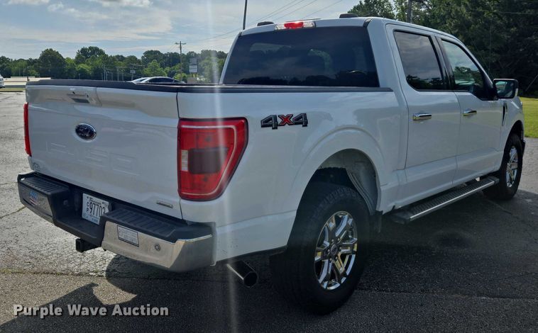 image for item EJ7568 2022 Ford F150 XLT SuperCrew pickup truck