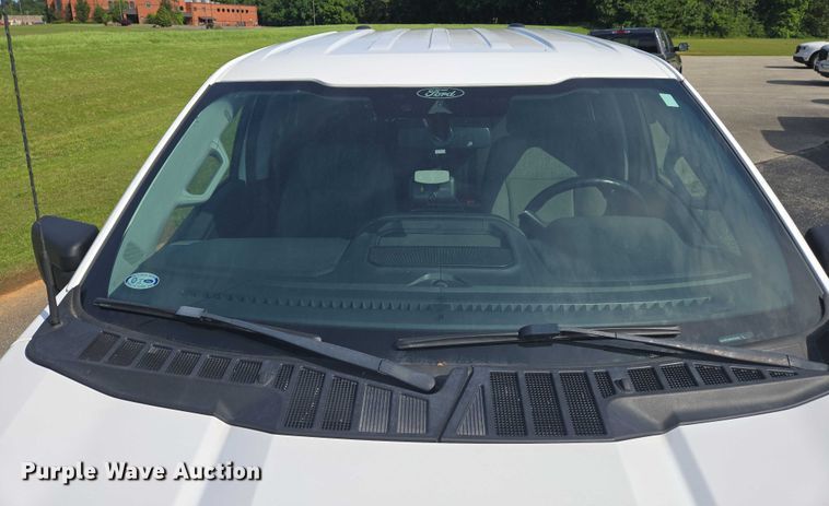 image for item EJ7568 2022 Ford F150 XLT SuperCrew pickup truck