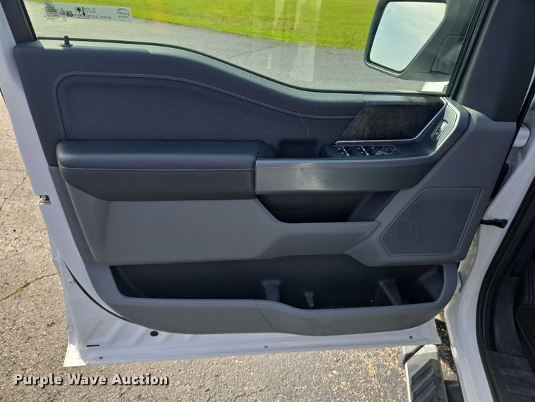 image for item EJ7568 2022 Ford F150 XLT SuperCrew pickup truck