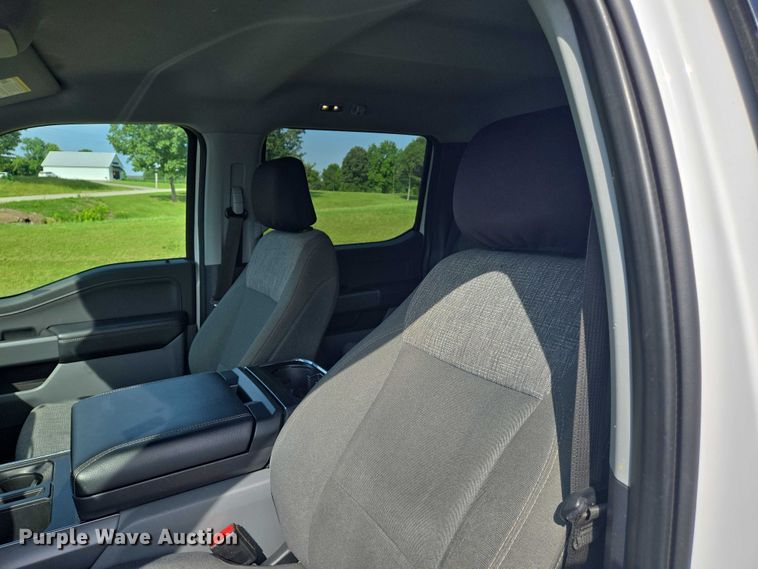 image for item EJ7568 2022 Ford F150 XLT SuperCrew pickup truck