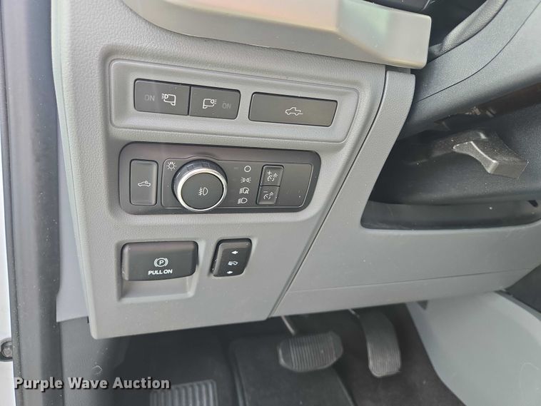 image for item EJ7568 2022 Ford F150 XLT SuperCrew pickup truck