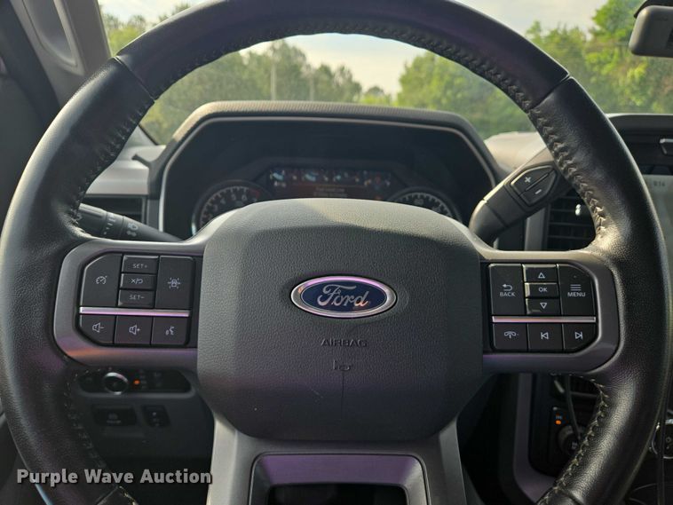 image for item EJ7568 2022 Ford F150 XLT SuperCrew pickup truck