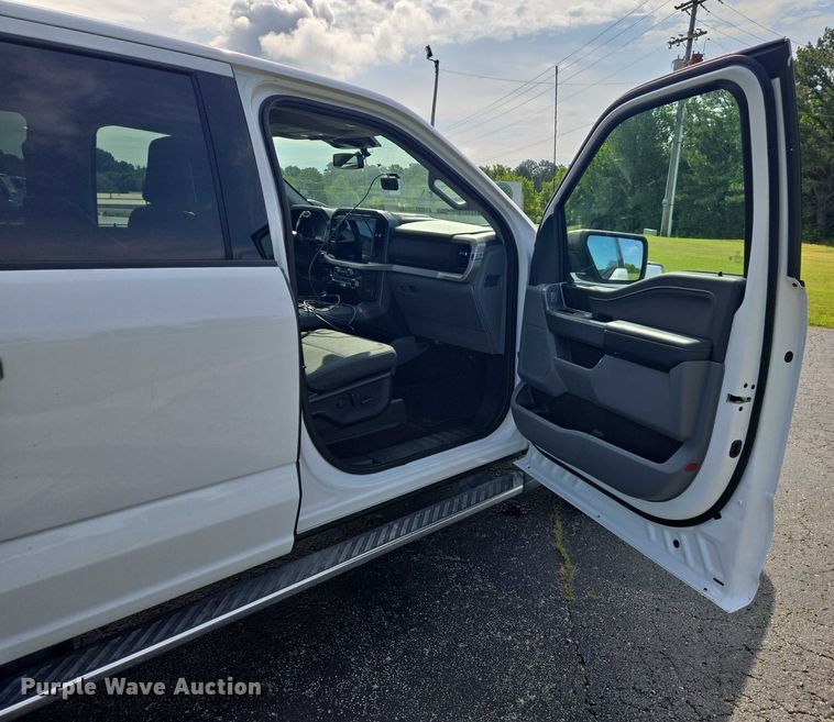 image for item EJ7568 2022 Ford F150 XLT SuperCrew pickup truck