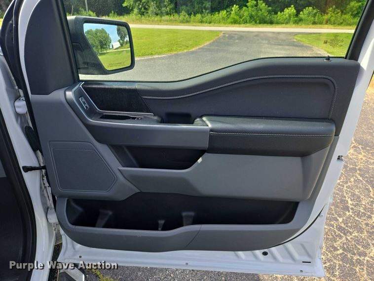 image for item EJ7568 2022 Ford F150 XLT SuperCrew pickup truck