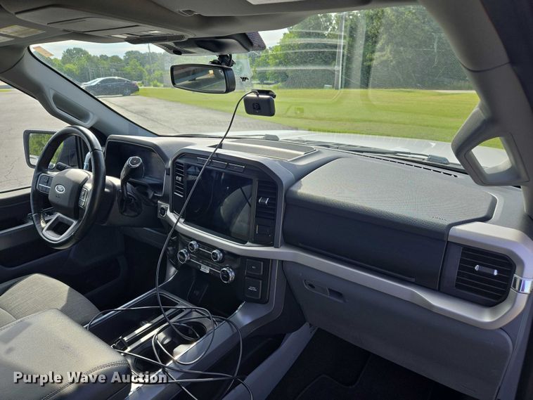 image for item EJ7568 2022 Ford F150 XLT SuperCrew pickup truck