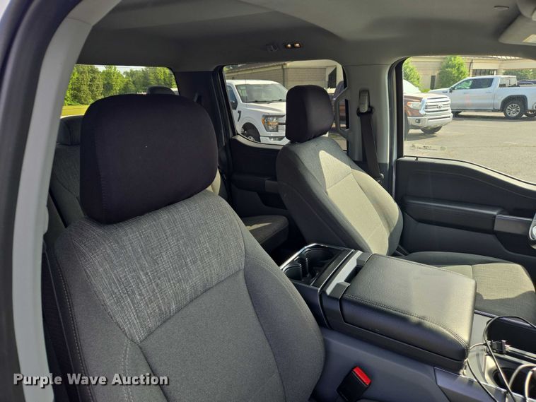 image for item EJ7568 2022 Ford F150 XLT SuperCrew pickup truck