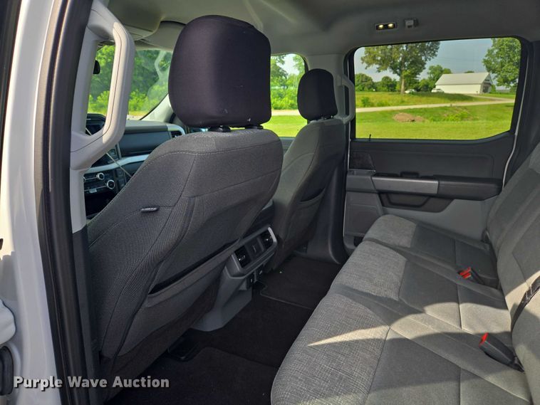 image for item EJ7568 2022 Ford F150 XLT SuperCrew pickup truck