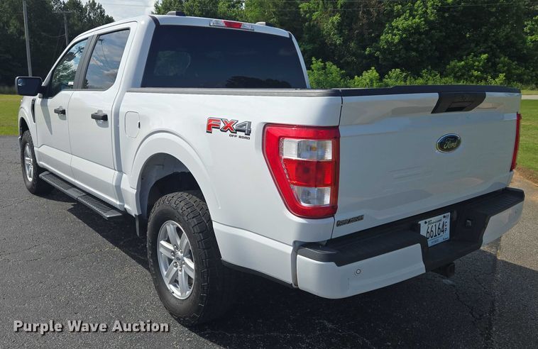 image for item EJ7569 2023 Ford F150 STX SuperCrew pickup truck