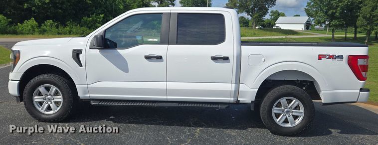 image for item EJ7569 2023 Ford F150 STX SuperCrew pickup truck