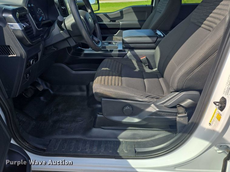 image for item EJ7569 2023 Ford F150 STX SuperCrew pickup truck