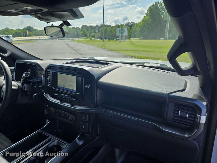 image for item EJ7569 2023 Ford F150 STX SuperCrew pickup truck