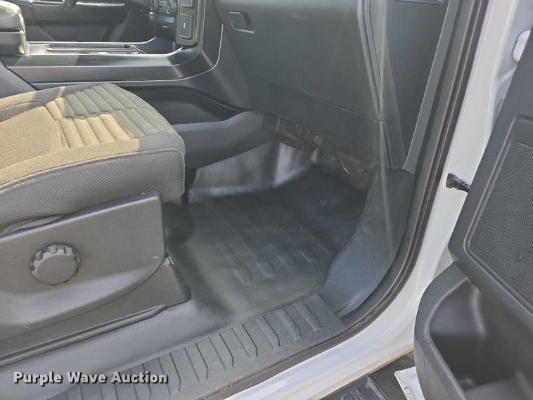 image for item EJ7569 2023 Ford F150 STX SuperCrew pickup truck