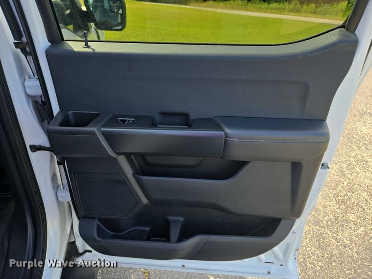 image for item EJ7569 2023 Ford F150 STX SuperCrew pickup truck