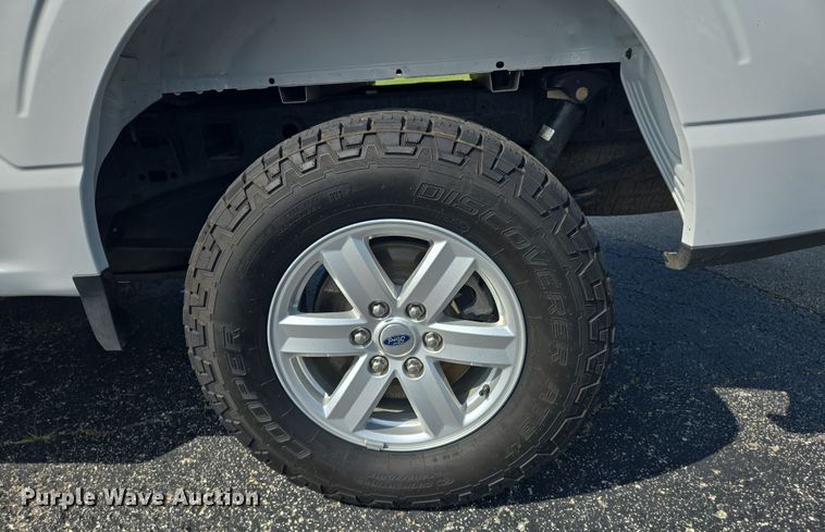 image for item EJ7569 2023 Ford F150 STX SuperCrew pickup truck