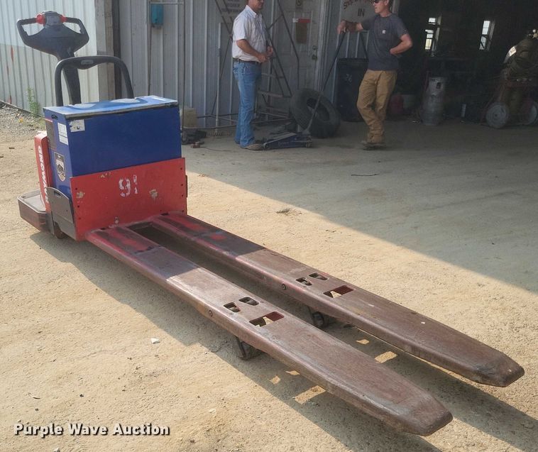 image for item EJ7575 Raymond 840-FRE60L pallet jack