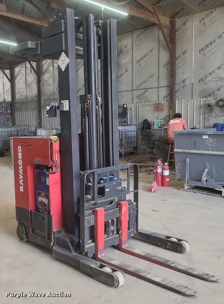 image for item EJ7576 Raymond EASI order picker